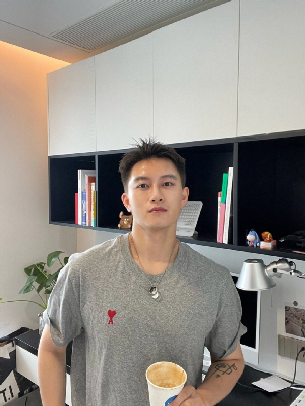 月光之下的第二张照片--北京残疾人相亲网